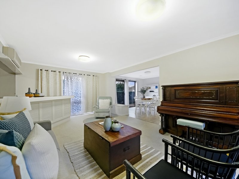 8 Stonycroft Street, Aspley QLD 4034