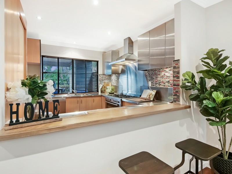 64 Charlie Street, Zillmere QLD 4034