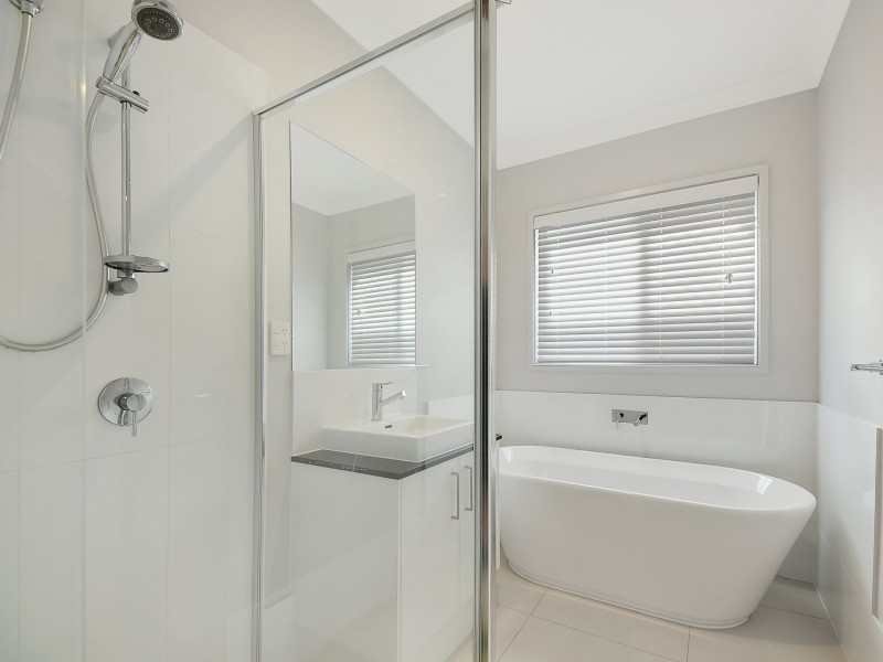 32 Carey Street, Warner QLD 4500