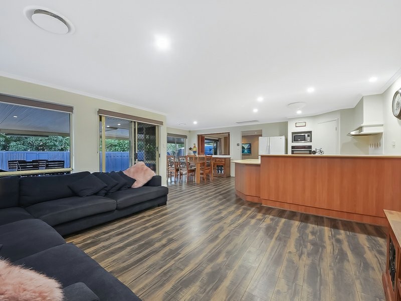 31 Kurrajong Place, Bridgeman Downs QLD 4035