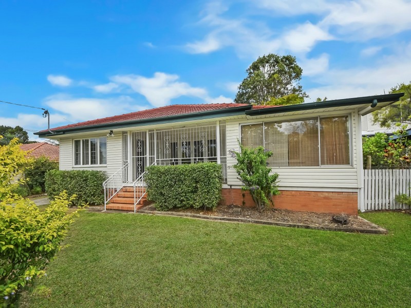 11 Strathdale Street, Aspley QLD 4034