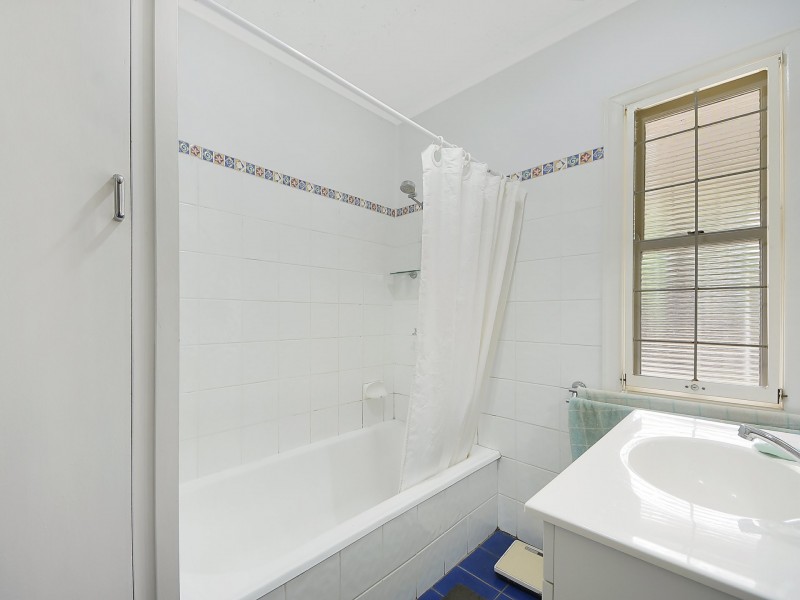 11 Strathdale Street, Aspley QLD 4034