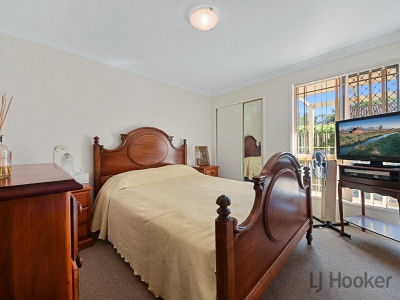 2/5 Hibiscus Circuit, Fitzgibbon QLD 4018