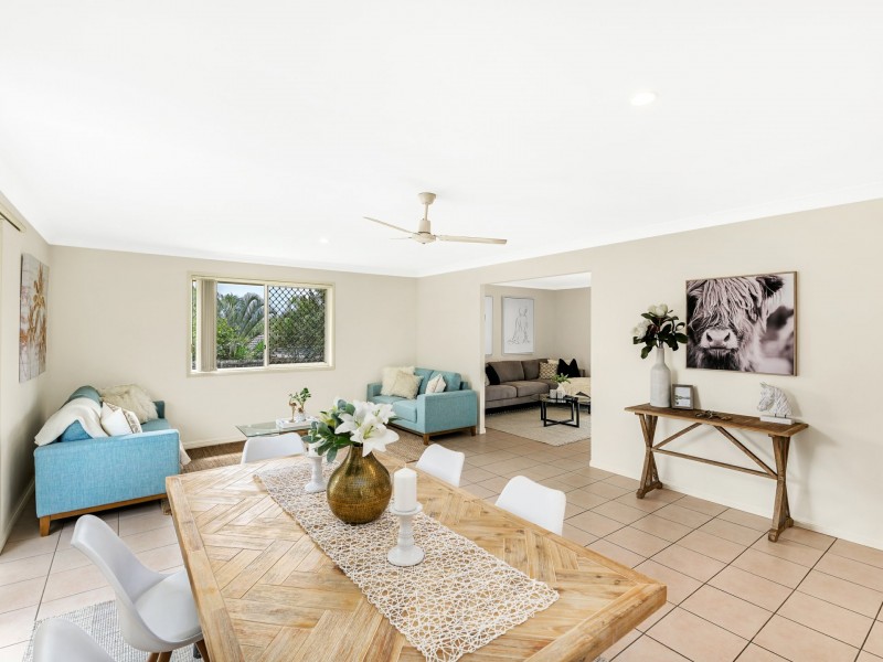 12 Hazelnut Close, Warner QLD 4500