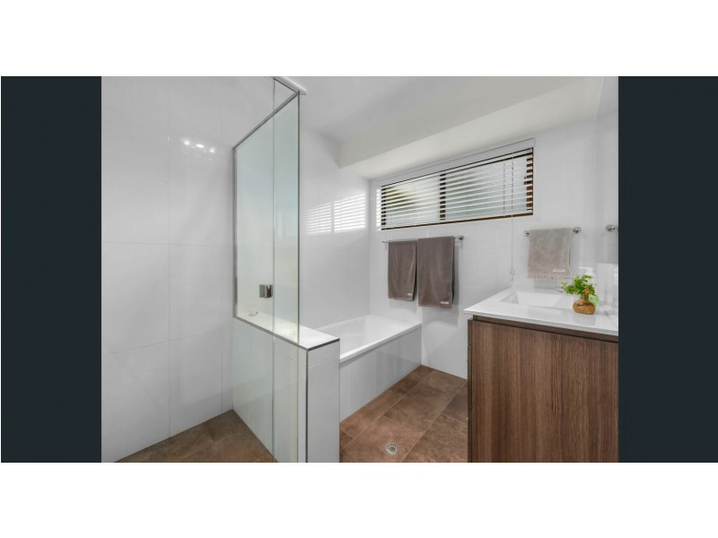 33 Denver Road, Carseldine QLD 4034