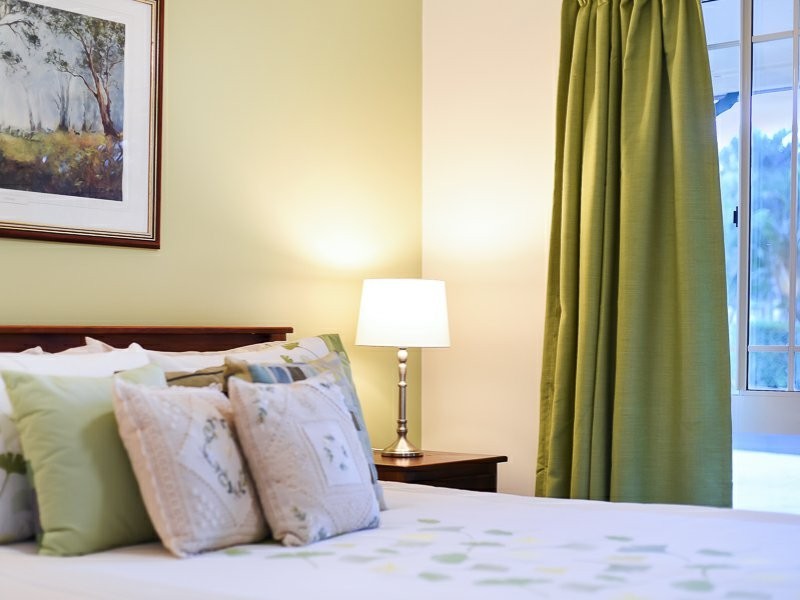 1 Oxford Crescent, Bridgeman Downs QLD 4035