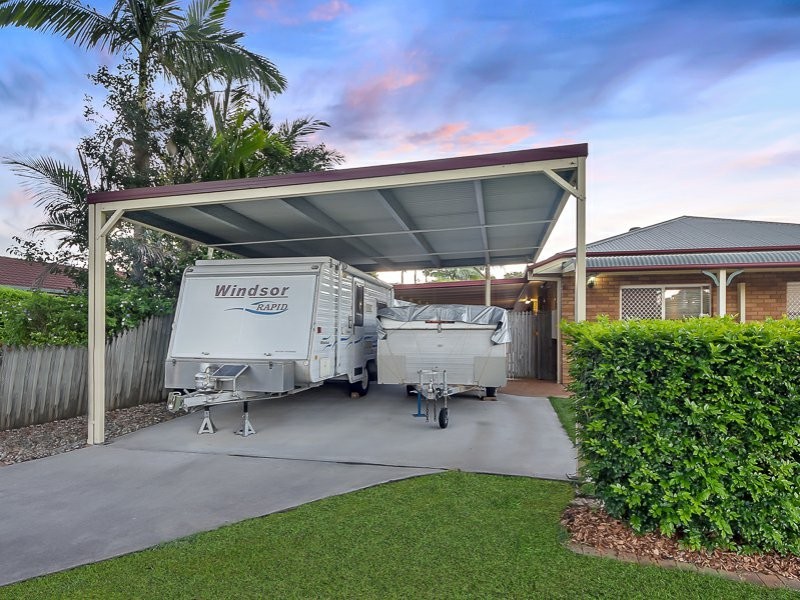 1 Oxford Crescent, Bridgeman Downs QLD 4035