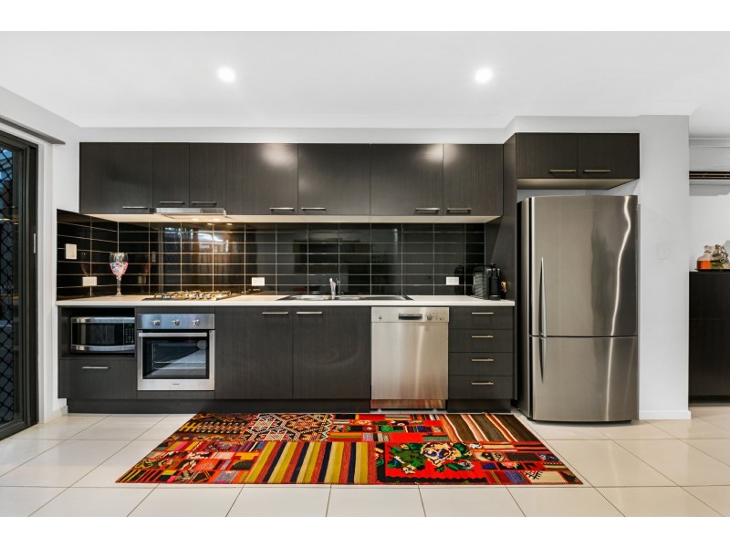 120 Carselgrove Avenue, Fitzgibbon QLD 4018