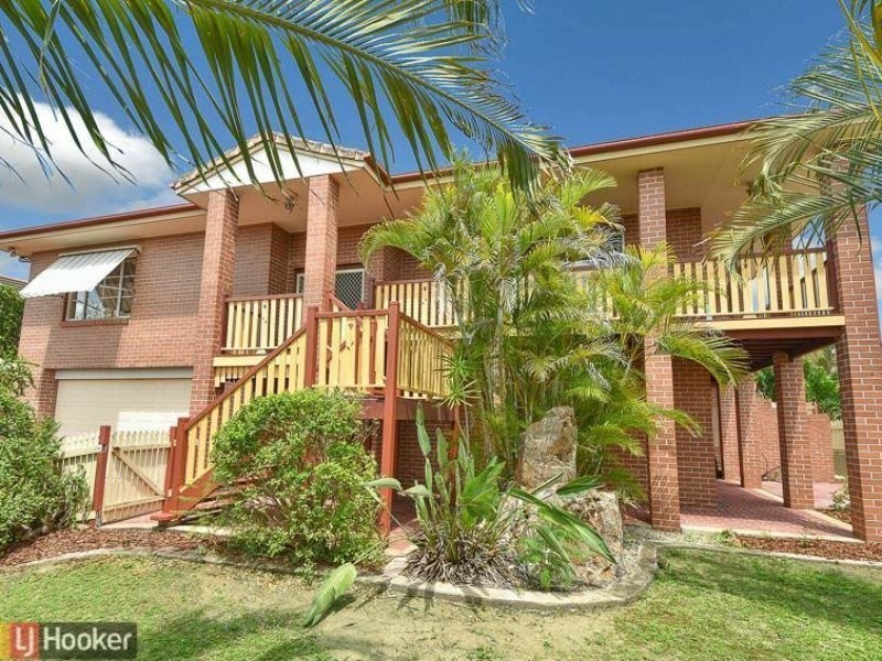 2 Manly Street, Albany Creek QLD 4035