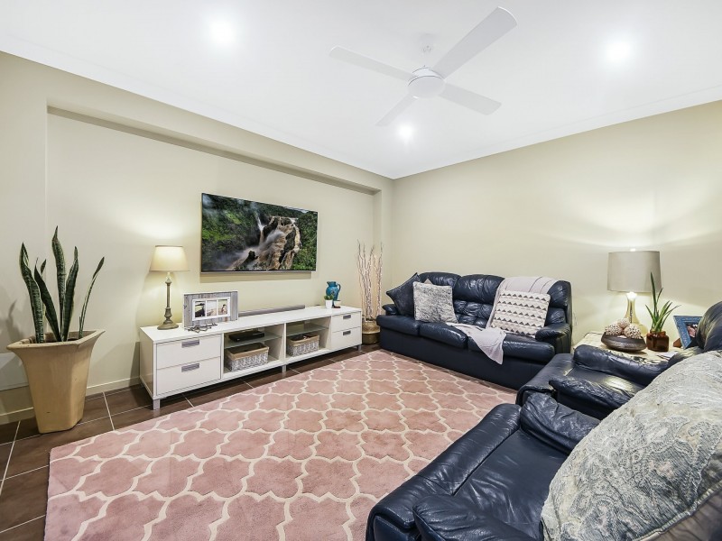 2 Outlook Crescent, Bridgeman Downs QLD 4035
