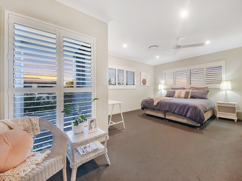 2 Outlook Crescent, Bridgeman Downs QLD 4035