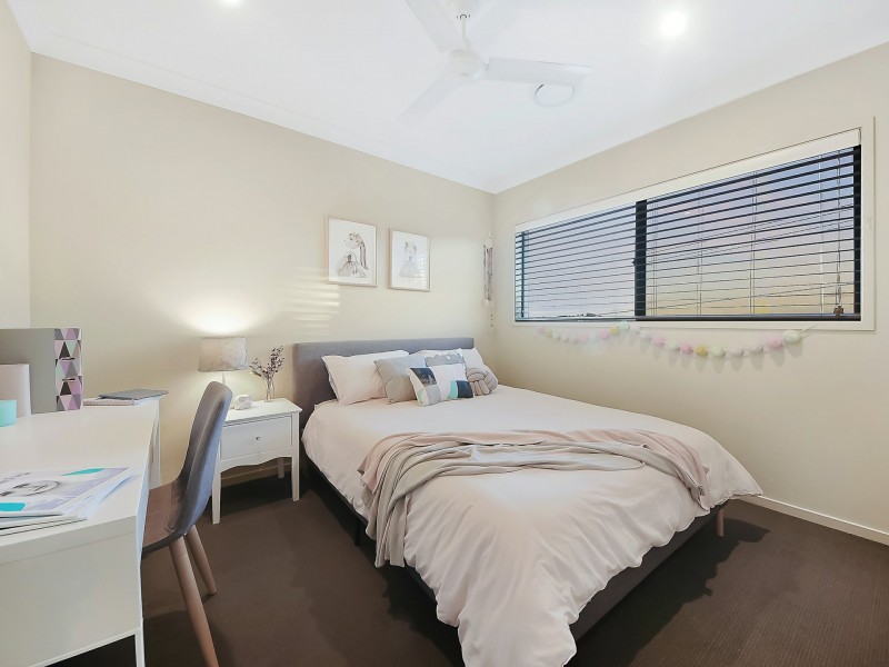 2 Outlook Crescent, Bridgeman Downs QLD 4035