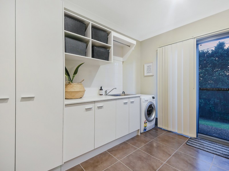 2 Outlook Crescent, Bridgeman Downs QLD 4035