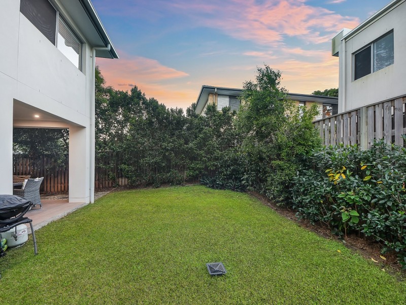 2 Outlook Crescent, Bridgeman Downs QLD 4035