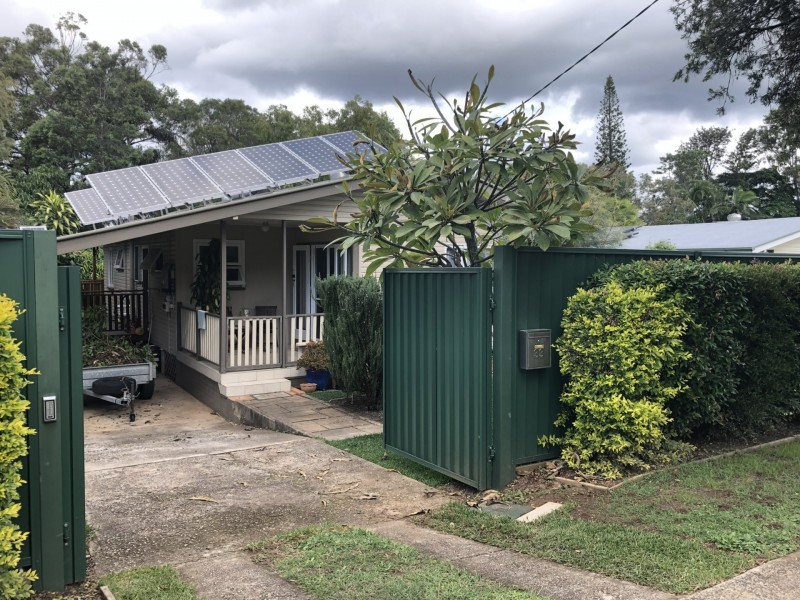 33 Hedge Street, Strathpine QLD 4500