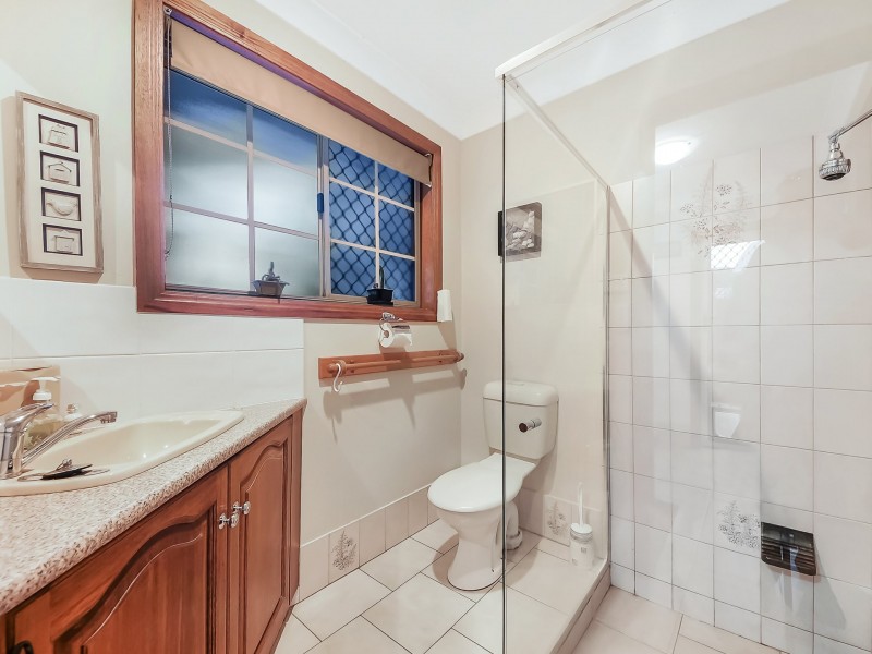 2 Chardonnay Court, Carseldine QLD 4034