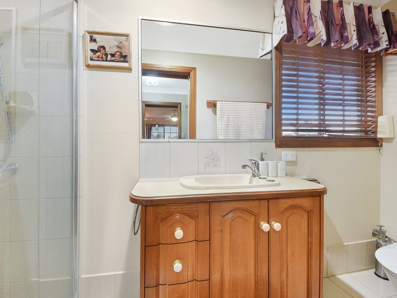 2 Chardonnay Court, Carseldine QLD 4034