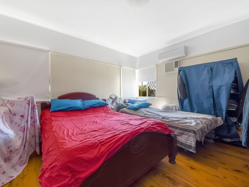 8 Binkar Street, Chermside QLD 4032