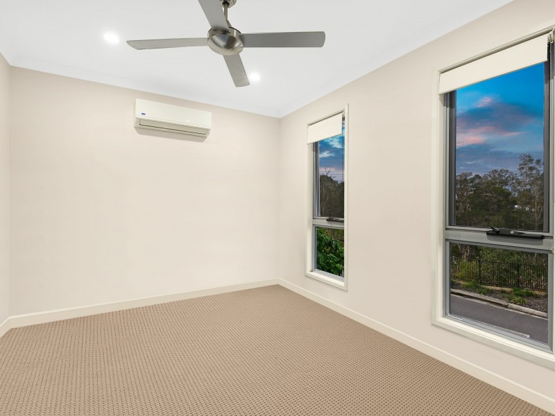1 Macquarie Circuit, Fitzgibbon QLD 4018