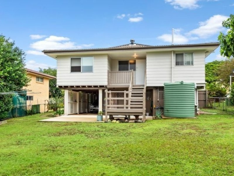 8 Bray Road, Lawnton QLD 4501