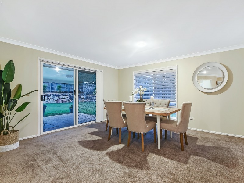 4 Brandy Court, Eatons Hill QLD 4037