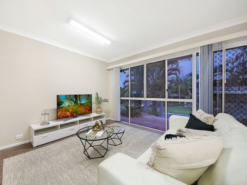 4 Brandy Court, Eatons Hill QLD 4037