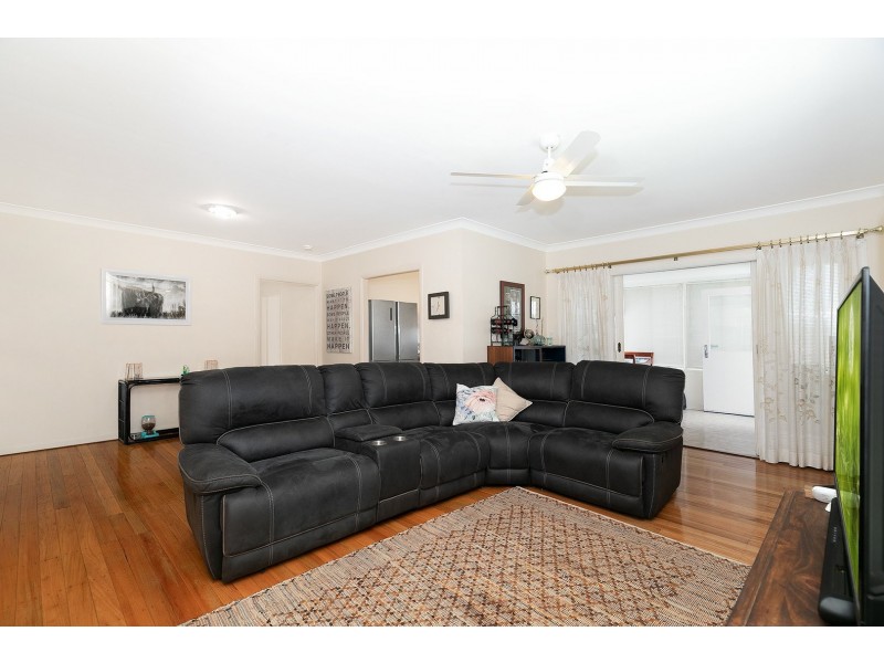 7 Basnett Street, Chermside West QLD 4032