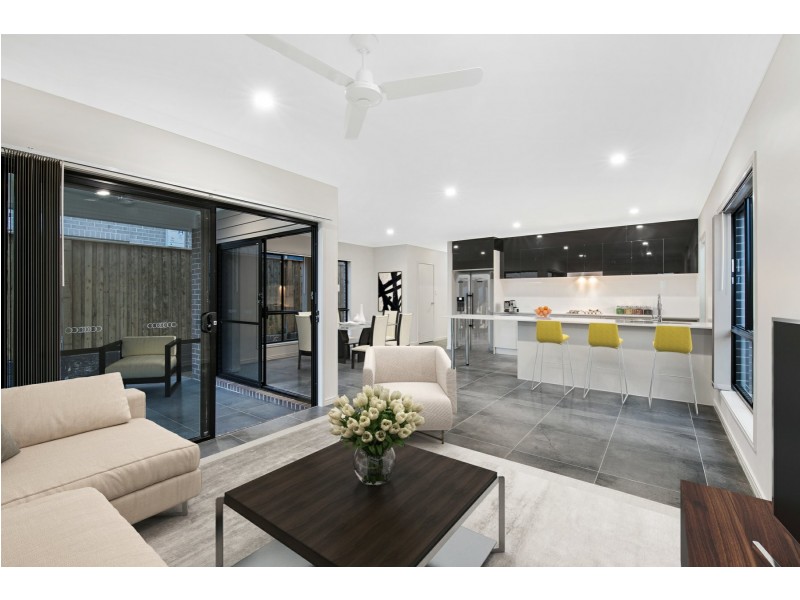 37 Brockman Drive, Upper Kedron QLD 4055