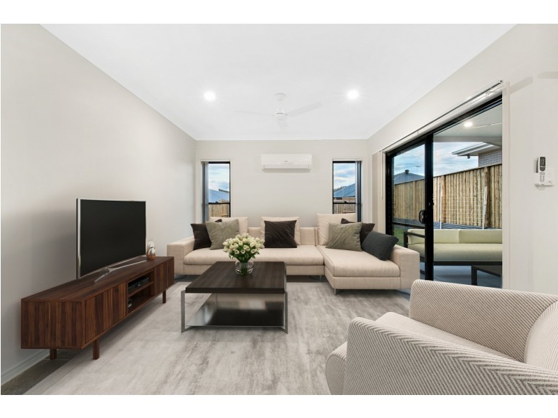 37 Brockman Drive, Upper Kedron QLD 4055