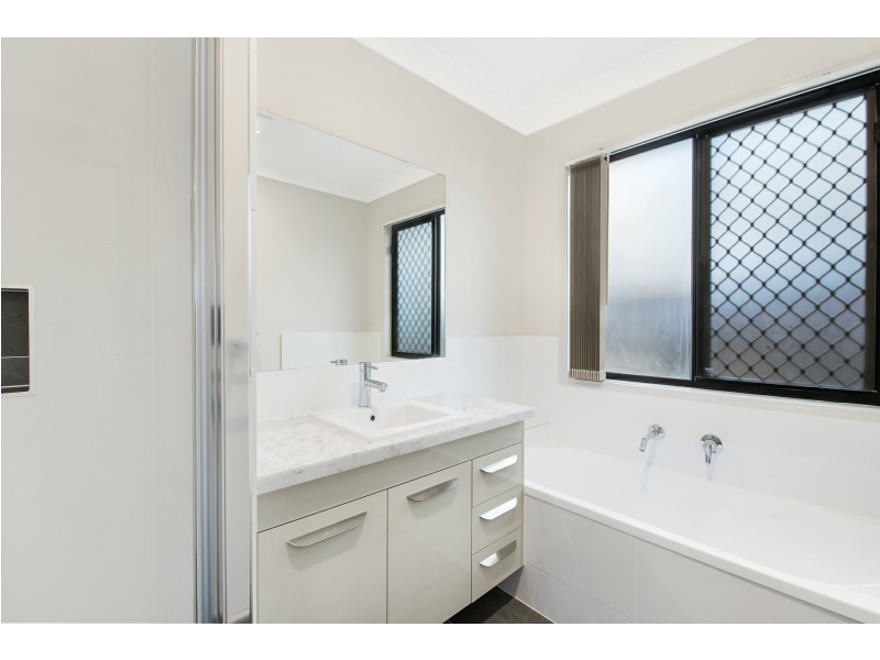 37 Brockman Drive, Upper Kedron QLD 4055