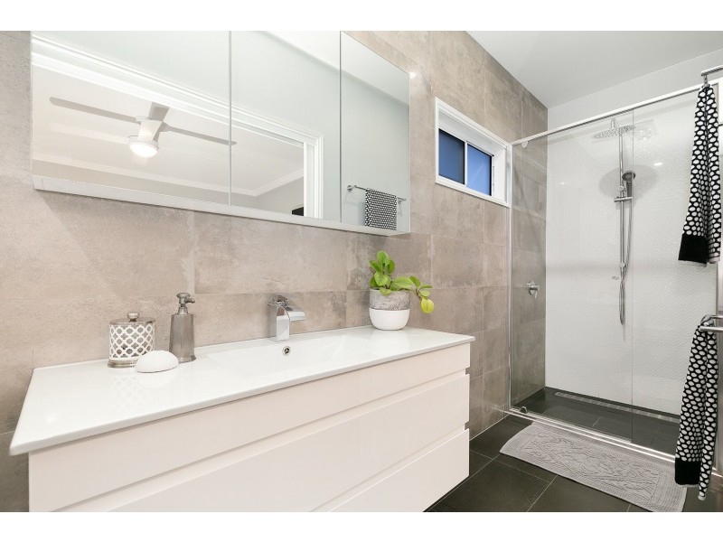 14 Blenheim Street, Chermside West QLD 4032