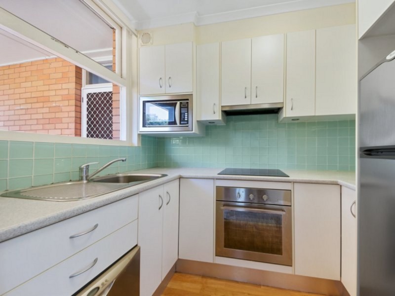 8/16 Blamey Street, Kelvin Grove QLD 4059