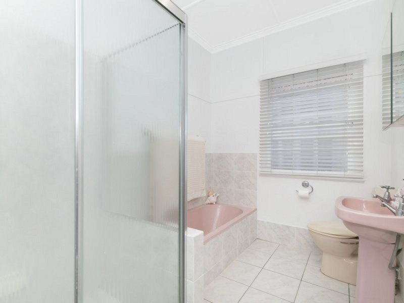 25 Beeby Street, Wavell Heights QLD 4012