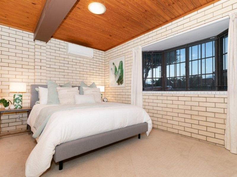 18 Claret Street, Carseldine QLD 4034