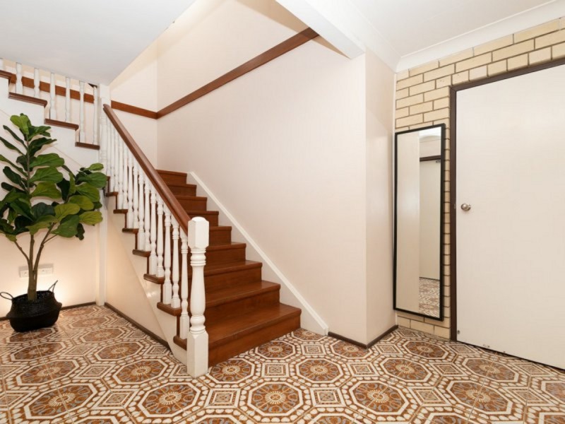 18 Claret Street, Carseldine QLD 4034