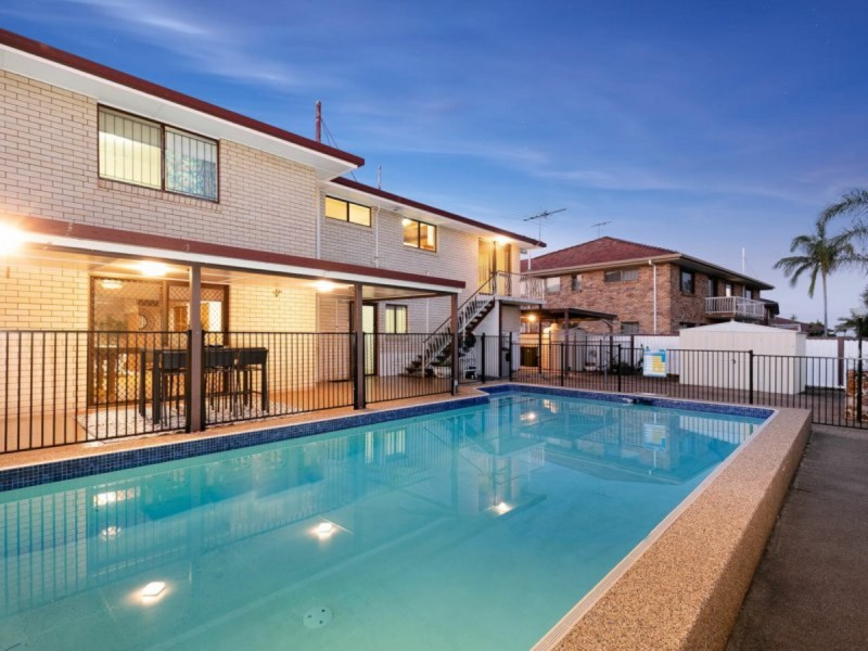 18 Claret Street, Carseldine QLD 4034