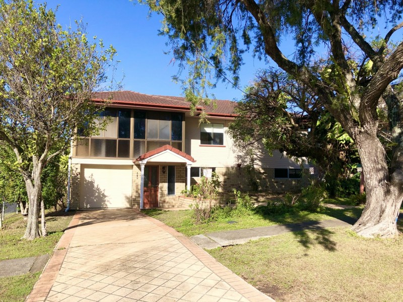 16 Basnett Street, Chermside West QLD 4032