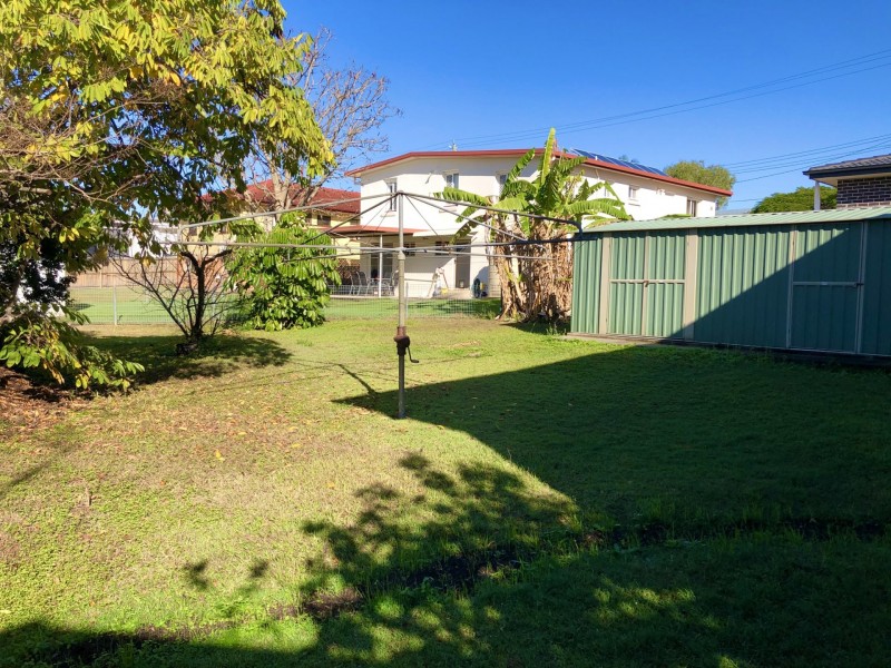 16 Basnett Street, Chermside West QLD 4032