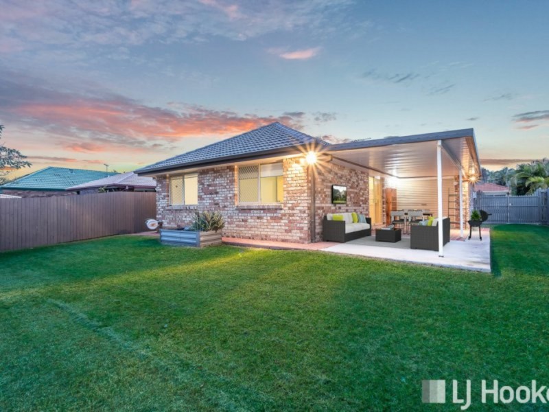 137 Cambridge Crescent, Fitzgibbon QLD 4018