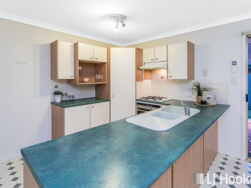 137 Cambridge Crescent, Fitzgibbon QLD 4018