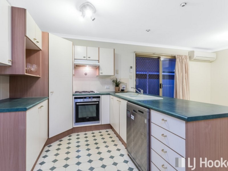 137 Cambridge Crescent, Fitzgibbon QLD 4018