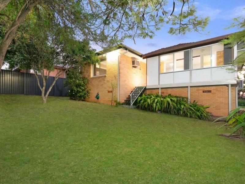 35 Bramcote Street, Chermside West QLD 4032