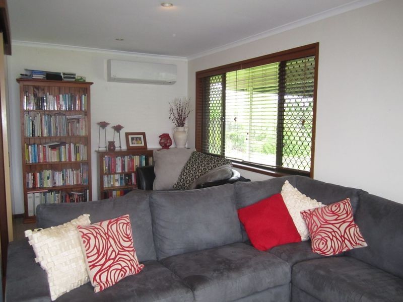 12 Balcara Avenue, Carseldine QLD 4034