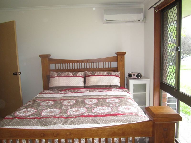 12 Balcara Avenue, Carseldine QLD 4034