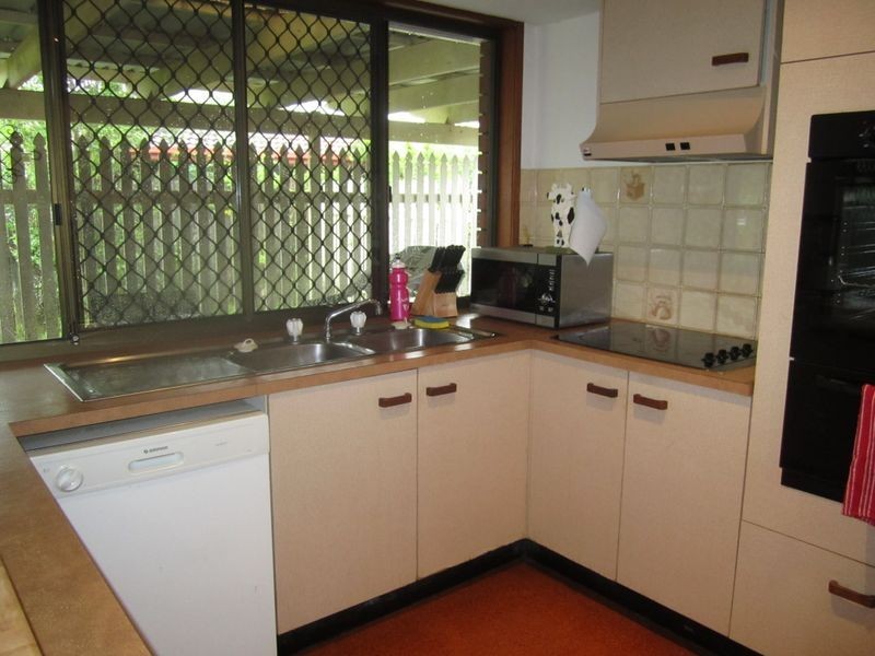 12 Balcara Avenue, Carseldine QLD 4034