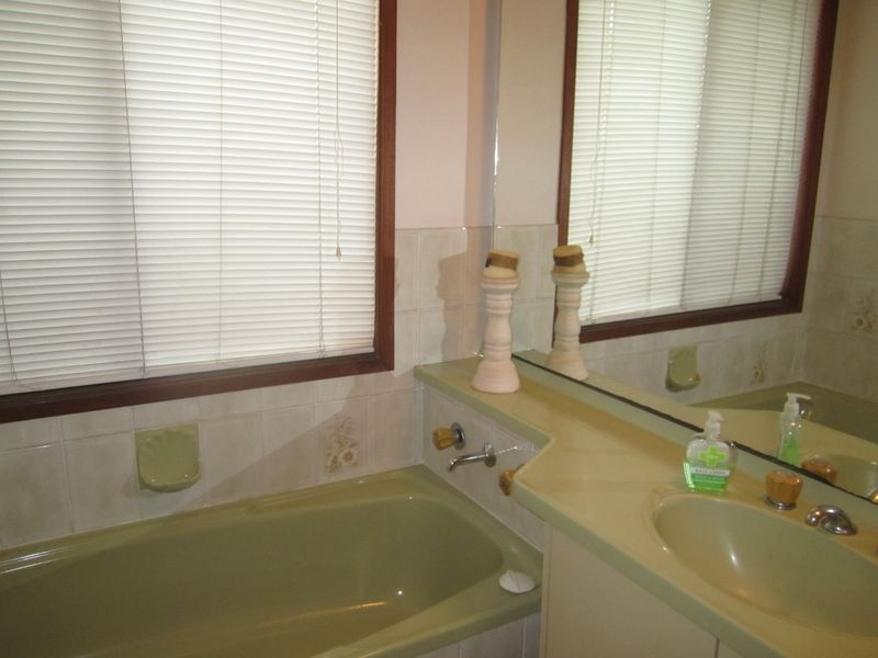 12 Balcara Avenue, Carseldine QLD 4034