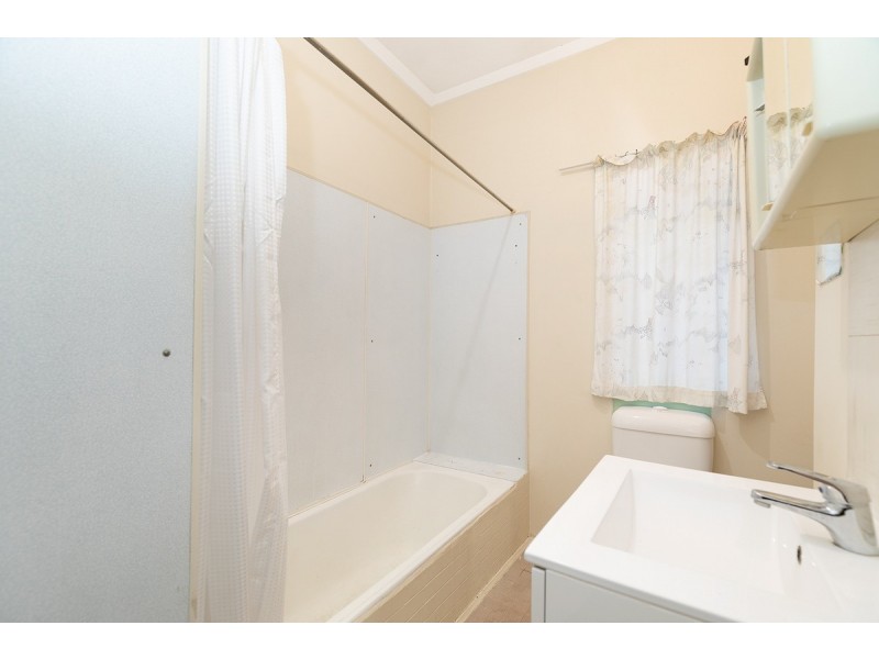 1 Norla Street, Chermside QLD 4032