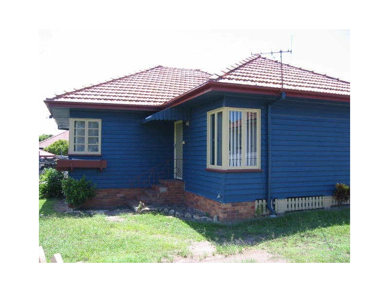208 Edinburgh Castle Road, Wavell Heights QLD 4012