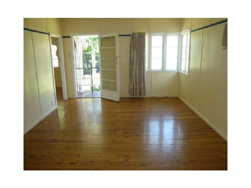 17 Newman Road, Wavell Heights QLD 4012