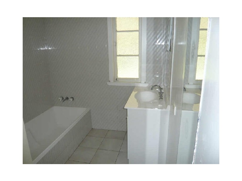 17 Newman Road, Wavell Heights QLD 4012